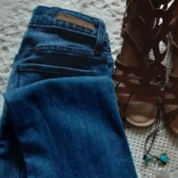 Simply Vera Vera Wang Denim Bootcut Mid Rise - Picture 3 of 8